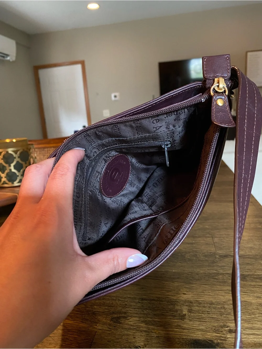 Vintage Etienne Aigner Burgundy Leather Shoulder Bag - Picture 7 of 9